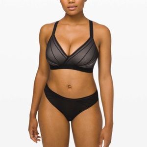 NWOT TWO Lululemon Awake to Lace Bras Black / Barely Beige